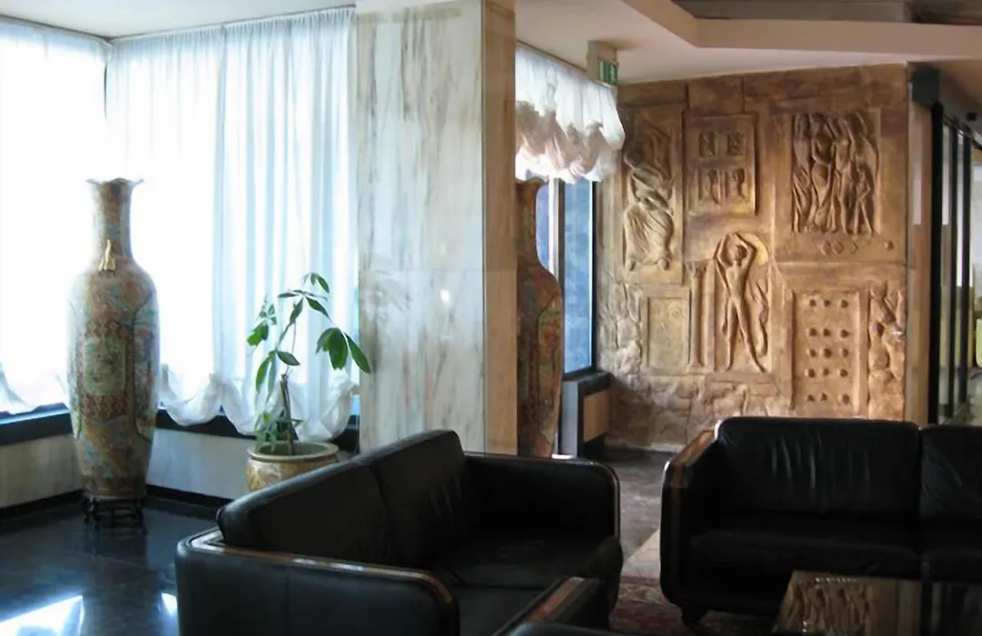 Hotel Alexander Business And Conference-1